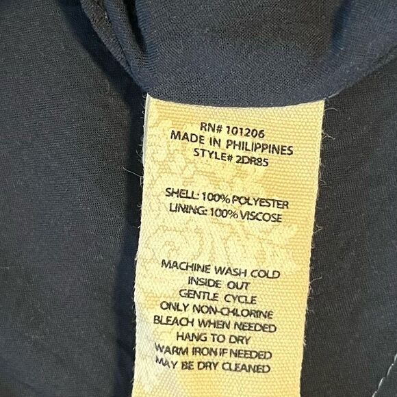 Soft Surroundings Corinthia Top Velvet Embroidered Navy Blue Blouse Size M - Picture 5 of 6